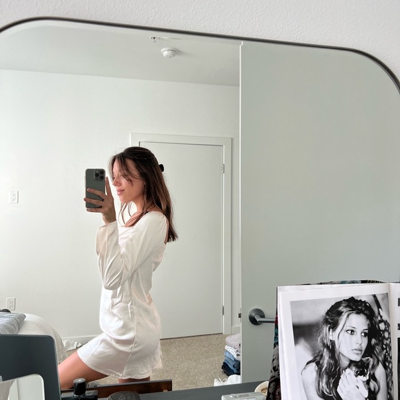 Silk dress - Picture 4 of 5